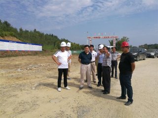 ���Ƶ����˺����ε�һ����·��Ŀ����